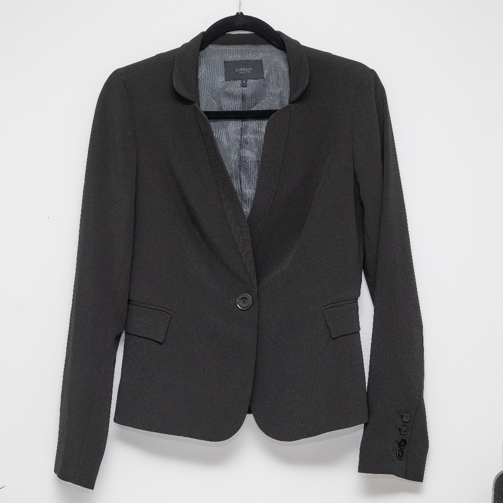 Cassis black blazer size 4